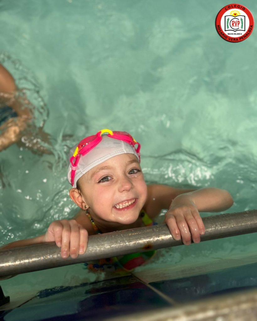 Natación en el Campo de Deportes